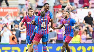 ng体育官网：伊藤洋辉首球穆西亚拉一条龙 拜仁4-0法兰克福.